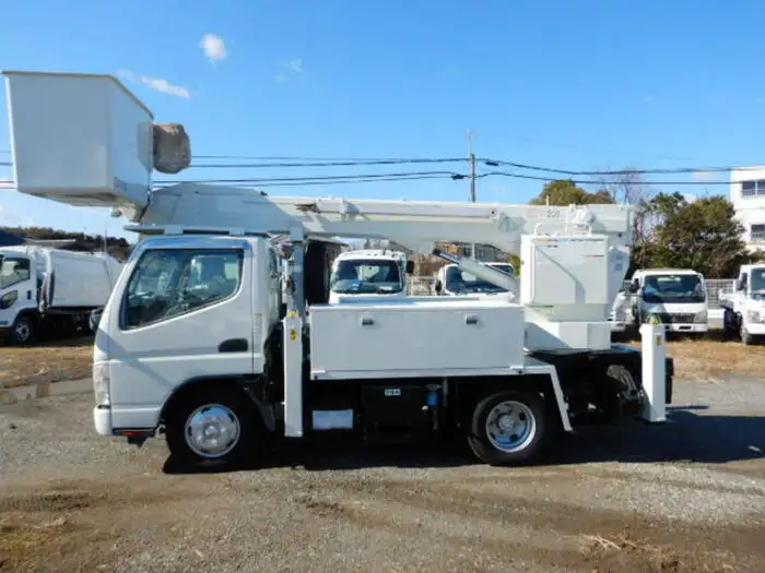 三菱 キャンター 小型 高所・建柱車 高所作業車 電工仕様の中古トラック画像3