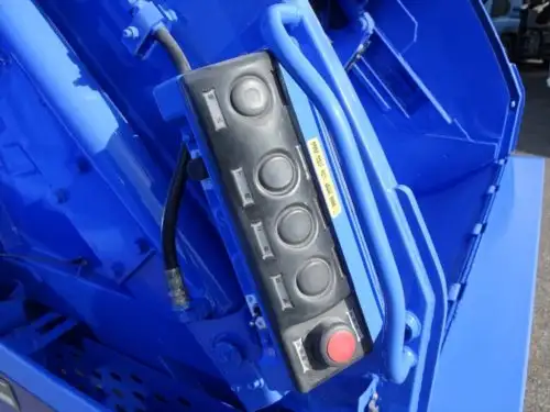 いすゞ エルフ 小型 パッカー車 プレス式 SKG-NPR85YNの中古トラック画像9