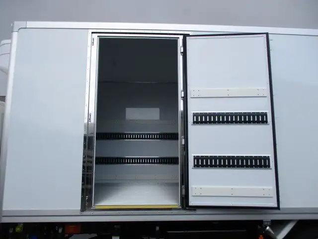 日野 レンジャー 中型/増トン 冷凍冷蔵 低温 パワーゲートの中古トラック画像11