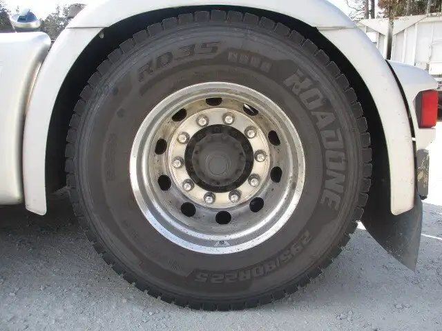 スカニア トラック 大型 トラクター ハイルーフ 1デフの中古トラック画像20