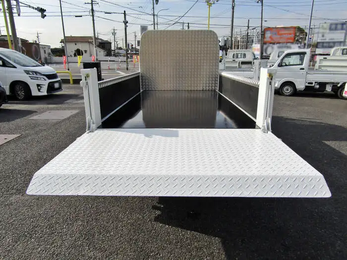 マツダ タイタン 小型 平ボディ パワーゲート 床鉄板の中古トラック画像4