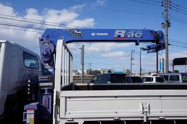 いすゞ エルフ 小型 クレーン付 パワーゲート 3段の中古トラック画像2