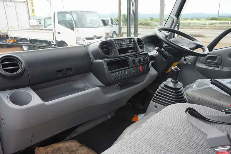 日野 デュトロ 小型 平ボディ TKG-XZU655M H28の中古トラック画像9