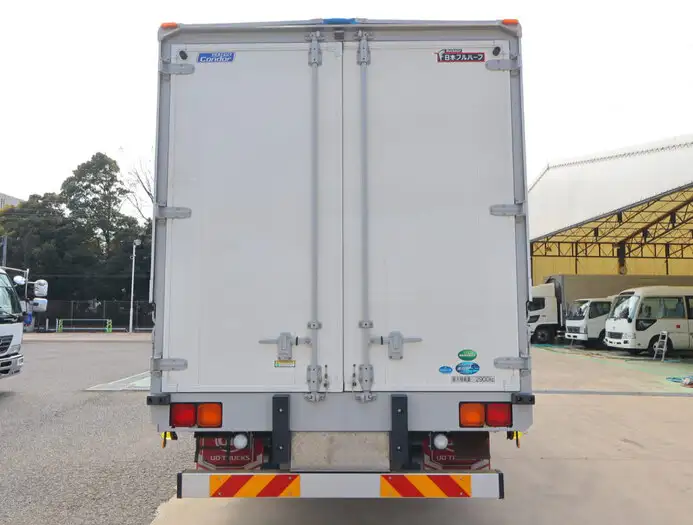 日産UD コンドル 中型/増トン ウイング エアサス ベッドの中古トラック画像4