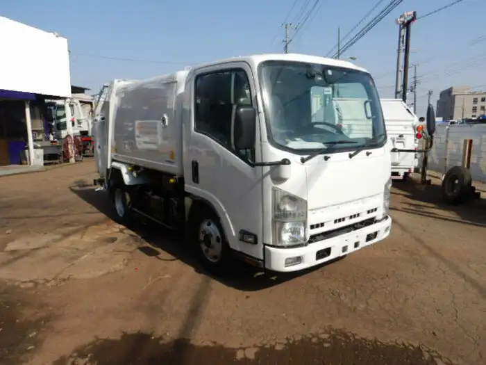 いすゞ エルフ 小型 パッカー車 巻き込み式 回転ダンプ式の中古トラック画像2