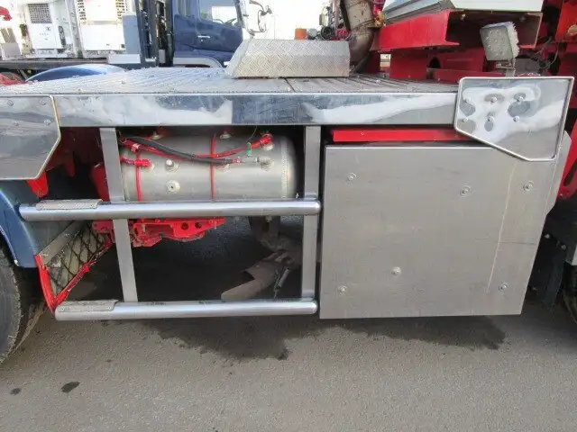 いすゞ ギガ 大型 トラクター ハイルーフ 2デフの中古トラック画像12