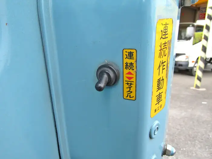 いすゞ エルフ 小型 パッカー車 回転ダンプ式 PB-NKR81ANの中古トラック画像9