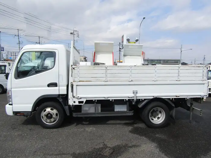 三菱 キャンター 小型 平ボディ 床鉄板 FE83DCXの中古トラック画像2