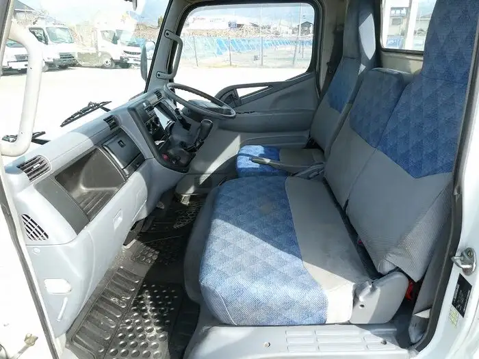 三菱 キャンター 小型 平ボディ PA-FE70DB H17の中古トラック画像8