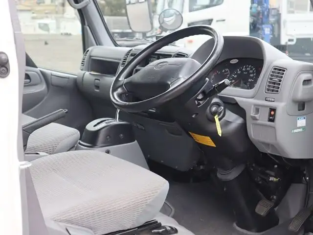 トヨタ トヨエース 小型 平ボディ 幌 パワーゲートの中古トラック画像11