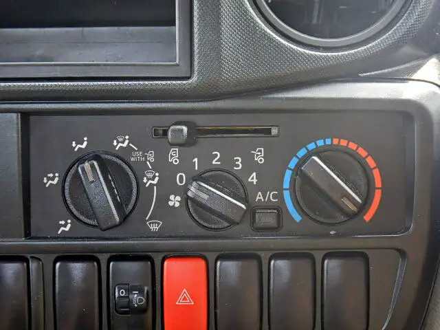 トヨタ ダイナ 小型 平ボディ パワーゲート ABG-TRC600の中古トラック画像11
