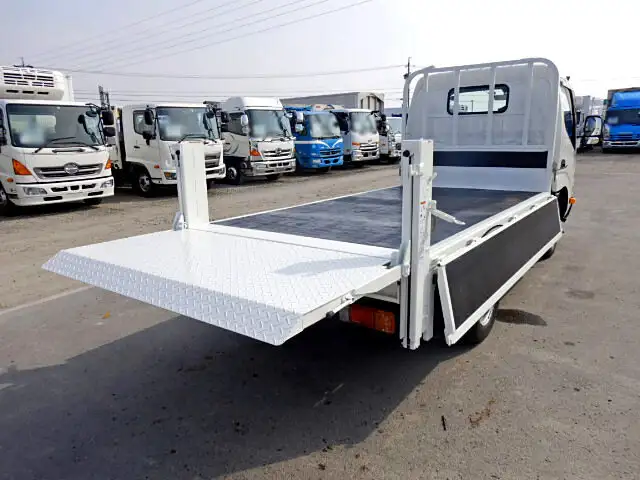 トヨタ ダイナ 小型 平ボディ パワーゲート ABG-TRC600の中古トラック画像7