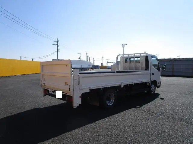 日野 デュトロ 小型 平ボディ パワーゲート SKG-XZU710Mの中古トラック画像4