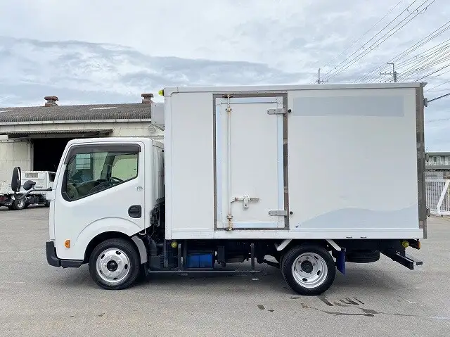 日産 アトラス 小型 冷凍冷蔵 低温 サイドドアの中古トラック画像3