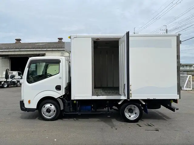 日産 アトラス 小型 冷凍冷蔵 低温 サイドドアの中古トラック画像4