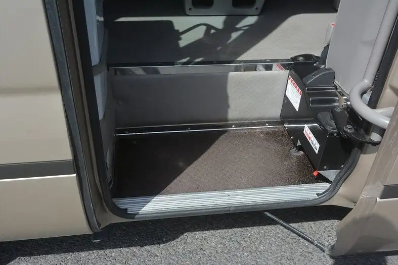 トヨタ コースター 小型 バス マイクロバス SDG-XZB51の中古トラック画像6