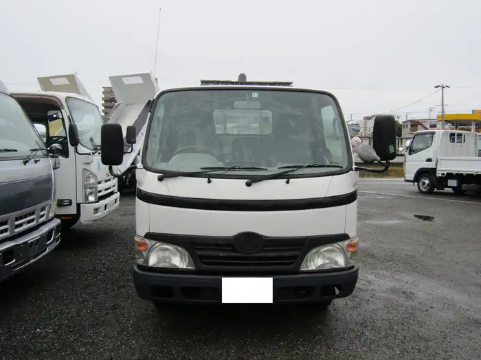 トヨタ ダイナ 小型 平ボディ 床鉄板 BDG-XZU504の中古トラック画像2