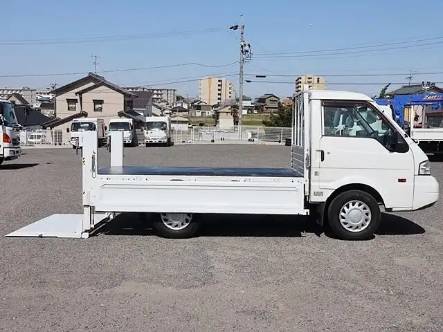 マツダ ボンゴ 小型 平ボディ パワーゲート 床鉄板の中古トラック画像6