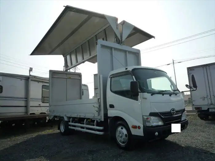 日野 デュトロ 小型 ウイング SKG-XZU650M H24の中古トラック画像3