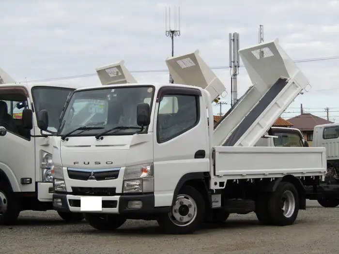 三菱 キャンター 小型 平ボディ TPG-FBA20 H29の中古トラック画像1