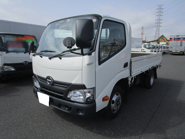 日野 デュトロ 小型 平ボディ 10尺 TPG-XZC605M