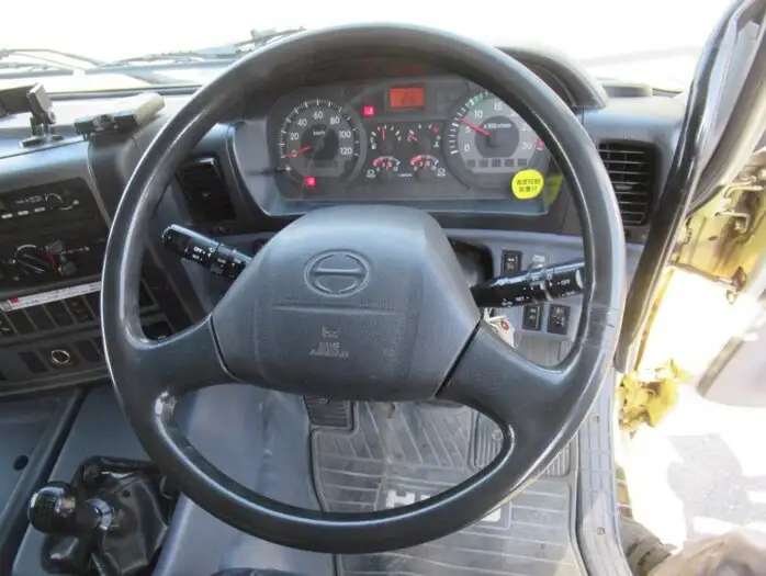 日野 プロフィア 大型 ミキサー・ポンプ ベッド BDG-FS1AKXAの中古トラック画像13