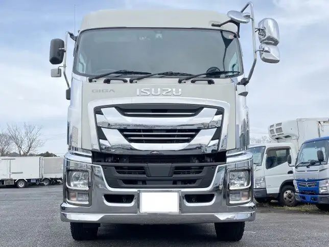 いすゞ ギガ 大型 トラクター ハイルーフ 1デフの中古トラック画像2