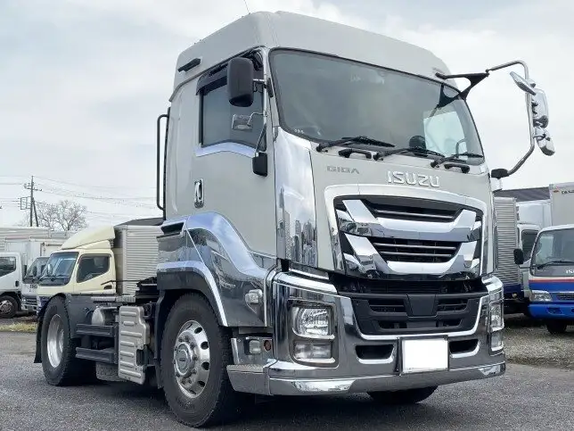 いすゞ ギガ 大型 トラクター ハイルーフ 1デフの中古トラック画像3