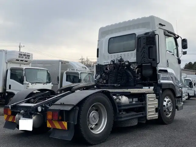 いすゞ ギガ 大型 トラクター ハイルーフ 1デフの中古トラック画像4
