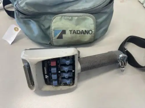 いすゞ エルフ 小型 クレーン付 床鉄板 6段の中古トラック画像12