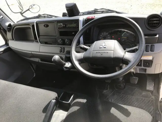 三菱 キャンター 小型 平ボディ 2RG-FBA20 H31/R1の中古トラック画像8