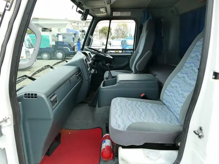 日産UD コンドル 中型/増トン 平ボディ パワーゲート 床鉄板の中古トラック画像12