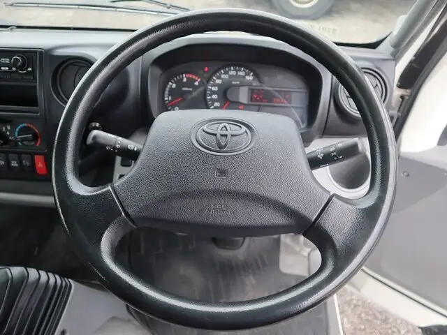 トヨタ ダイナ 小型 平ボディ TKG-XZC710 H29の中古トラック画像12