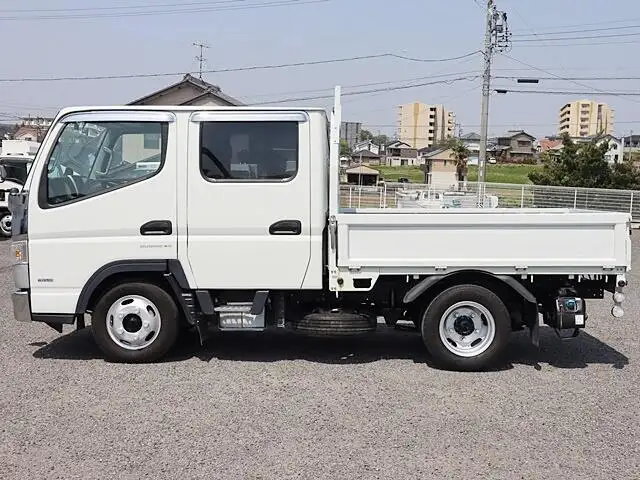 三菱 キャンター 小型 平ボディ Wキャブ 床鉄板の中古トラック画像4
