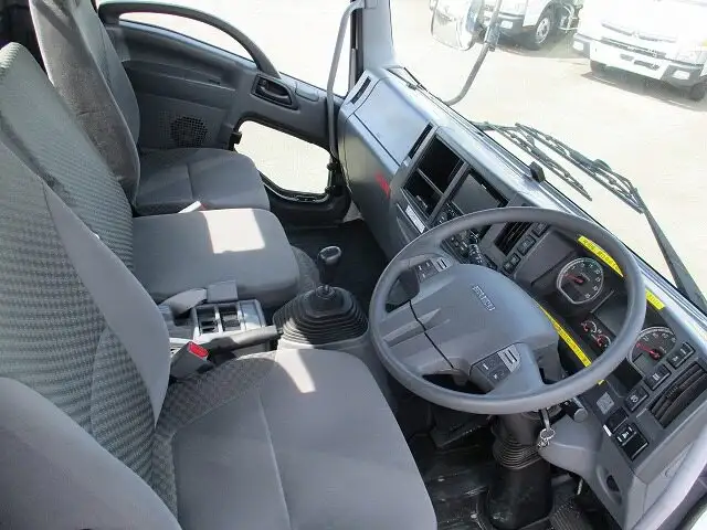 いすゞ フォワード 中型/増トン クレーン付 3段 ラジコンの中古トラック画像13