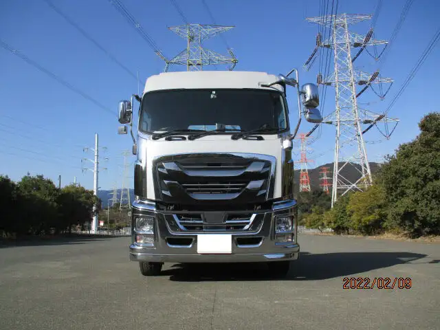 いすゞ ギガ 大型 トラクター ハイルーフ 1デフの中古トラック画像2
