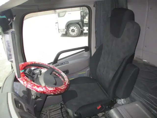 日産UD クオン 大型 トラクター 1デフ ベッドの中古トラック画像10