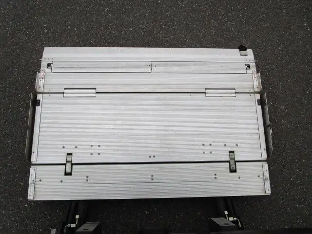 いすゞ エルフ 小型 冷凍冷蔵 低温 パワーゲートの中古トラック画像7