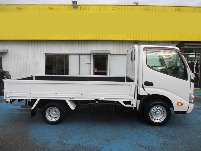 トヨタ ダイナ 小型 平ボディ ABF-TRY230 H25の中古トラック画像3