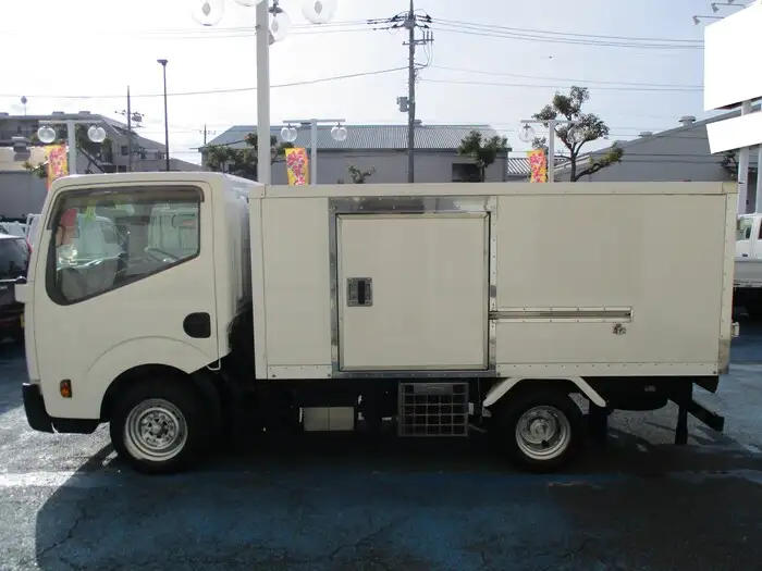 日産 アトラス 小型 冷凍冷蔵 低温 サイドドアの中古トラック画像3