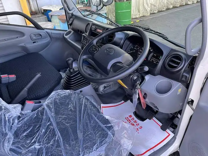 日野 デュトロ 小型 アルミバン 2RG-XZU605M R3の中古トラック画像8