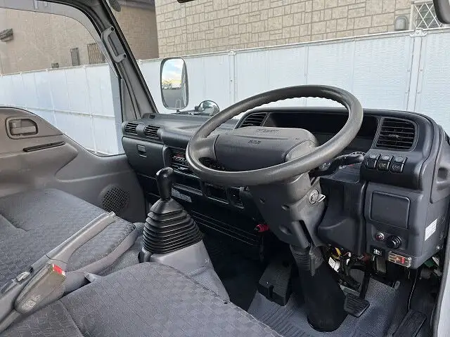 日産 アトラス 小型 ウイング 幌ウイング PB-AKR81Aの中古トラック画像10
