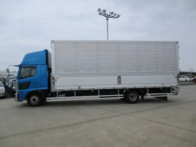 日野 レンジャー 中型/増トン ウイング ベッド 2KG-FD2ABAの中古トラック画像4