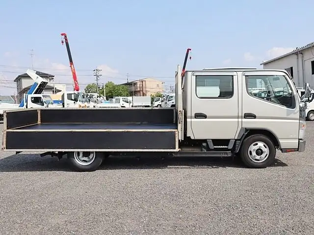 三菱 キャンター 小型 平ボディ Wキャブ TKG-FEA20の中古トラック画像5