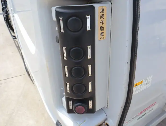 三菱 キャンター 小型 パッカー車 巻き込み式 TKG-FEA50の中古トラック画像5