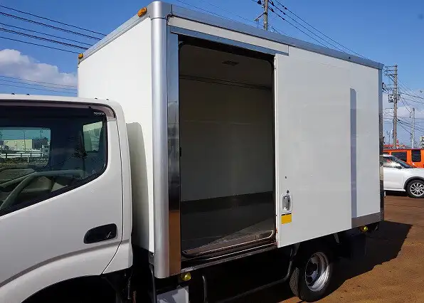 トヨタ ダイナ 小型 冷凍冷蔵 保冷 床ステンの中古トラック画像4