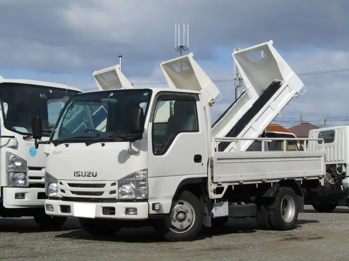 いすゞ エルフ 小型 平ボディ TRG-NJR85A H27の中古トラック画像1
