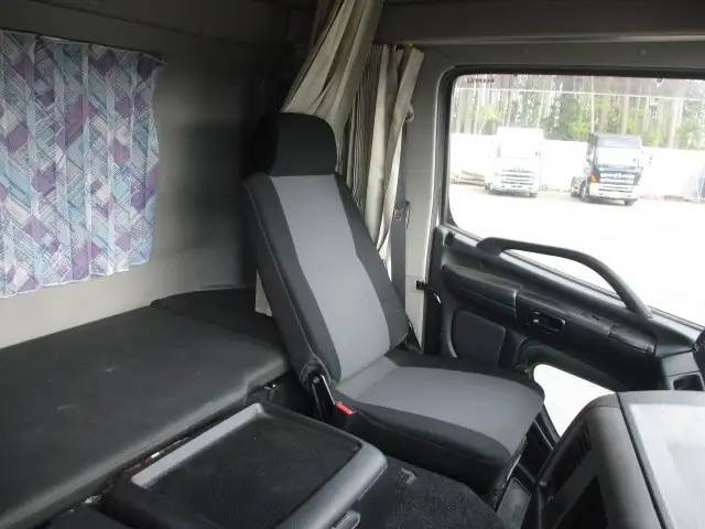 日野 プロフィア 大型 トラクター 1デフ ベッドの中古トラック画像11
