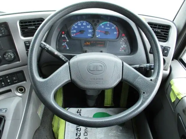 日産UD クオン 大型 トラクター ハイルーフ 1デフの中古トラック画像10