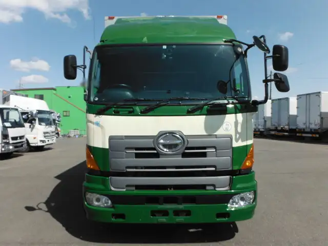 日野 プロフィア 大型 ウイング エアサス ベッドの中古トラック画像2